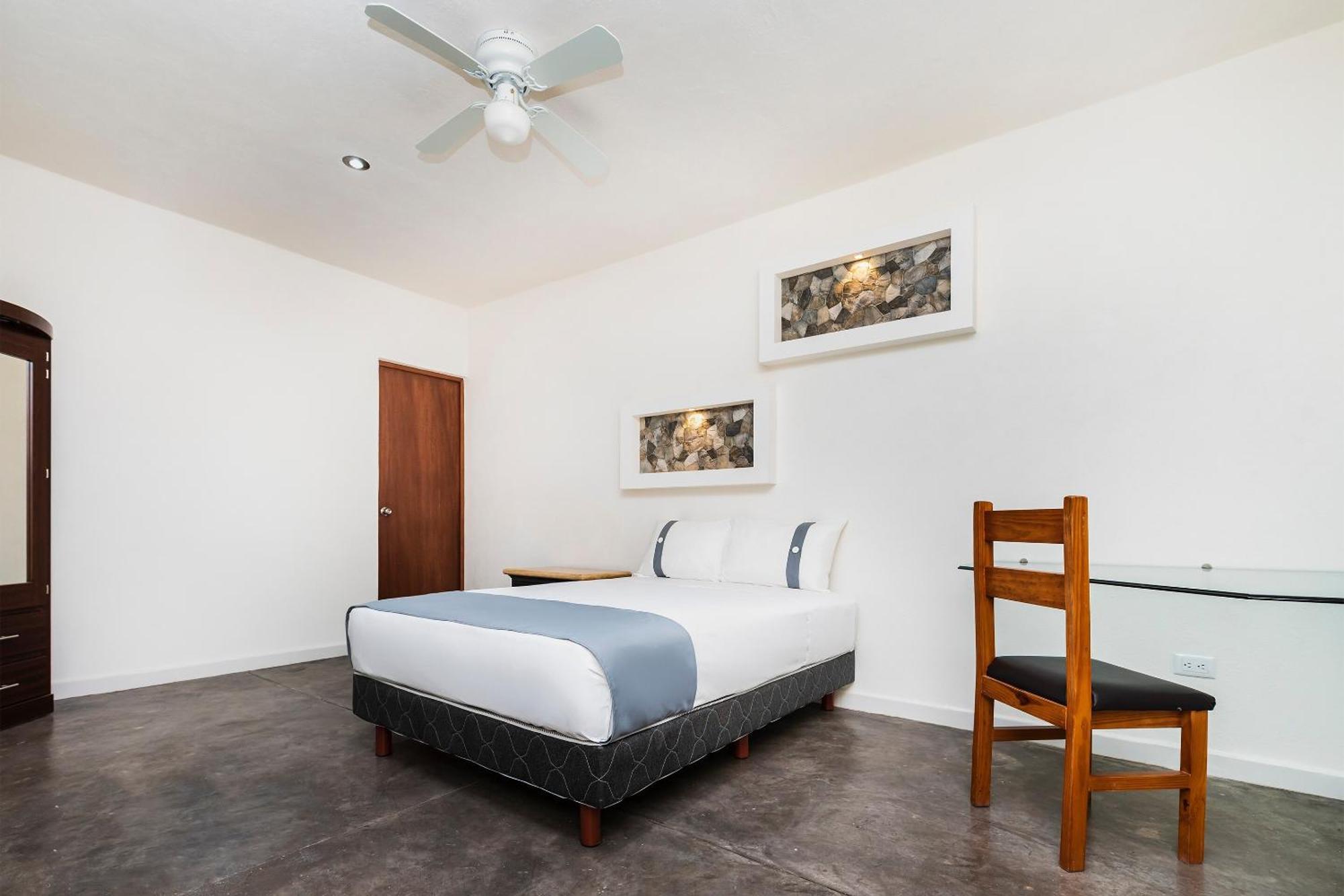 Capital O Hotel Joyma Suites, San Luis 圣路易斯波托西 外观 照片