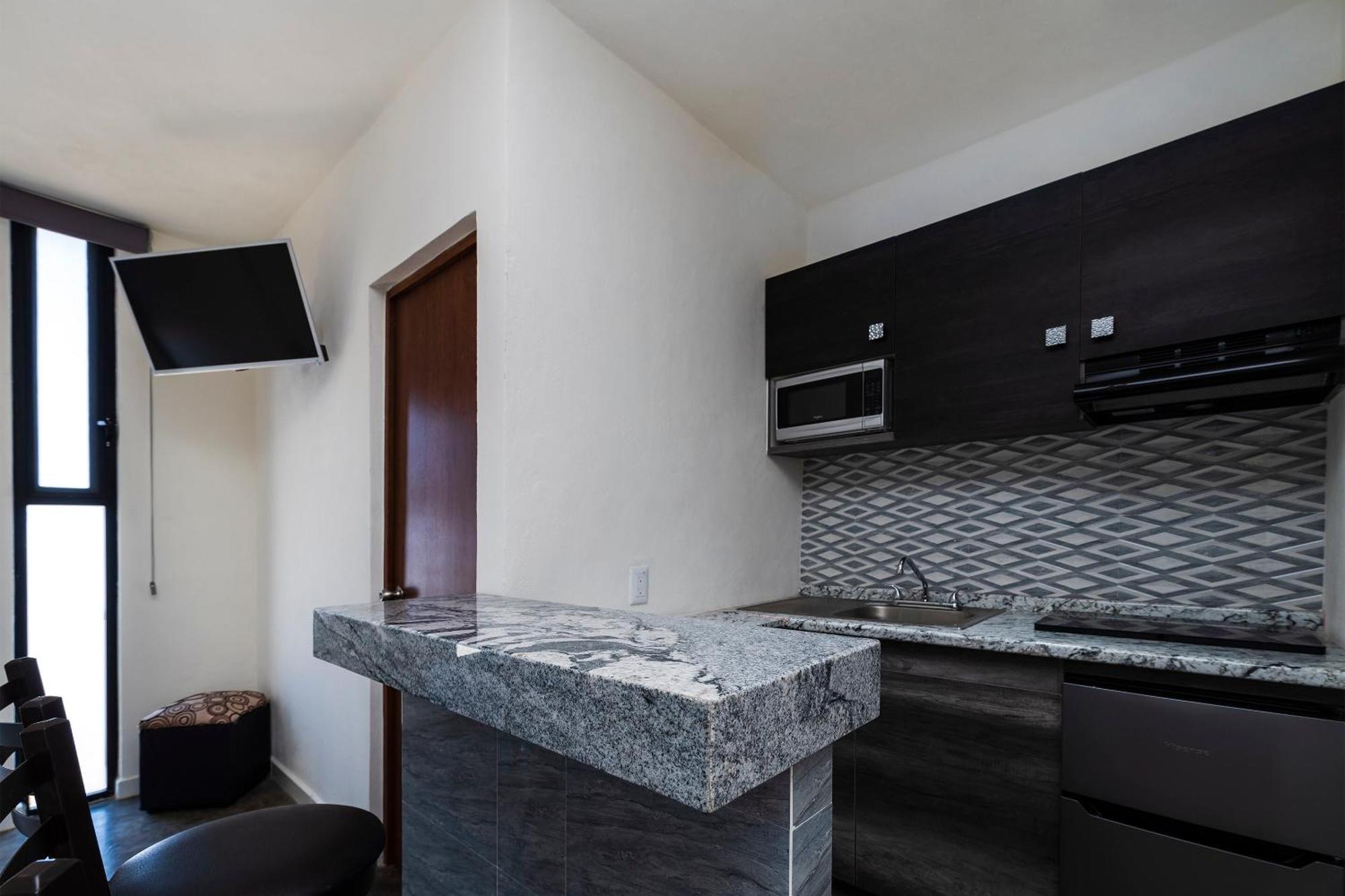 Capital O Hotel Joyma Suites, San Luis 圣路易斯波托西 外观 照片
