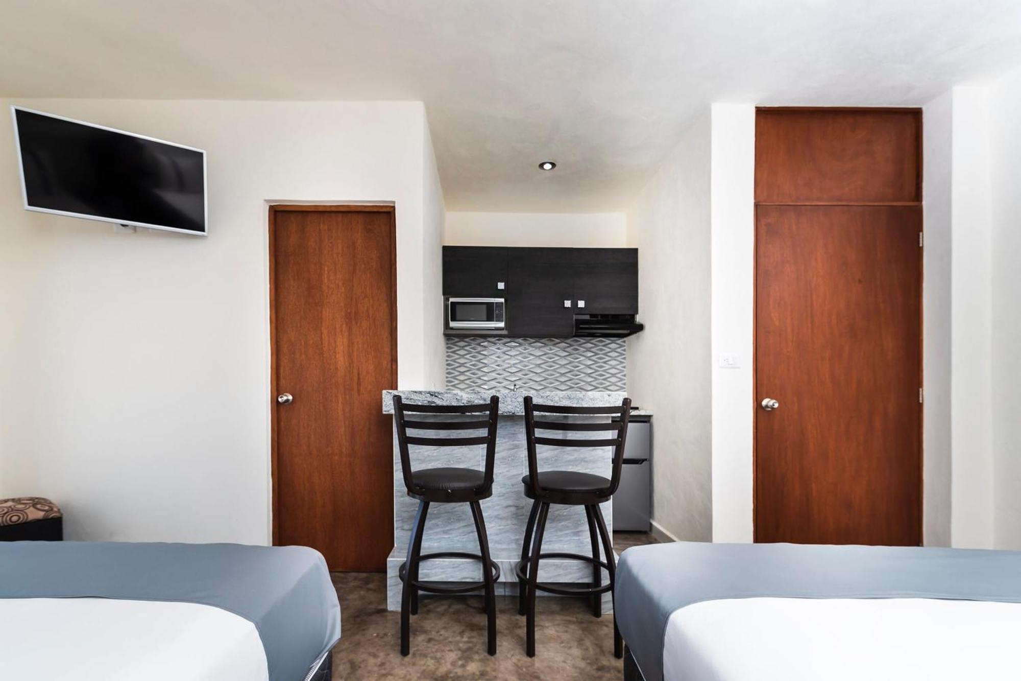 Capital O Hotel Joyma Suites, San Luis 圣路易斯波托西 外观 照片